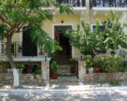 Ireon Hotel