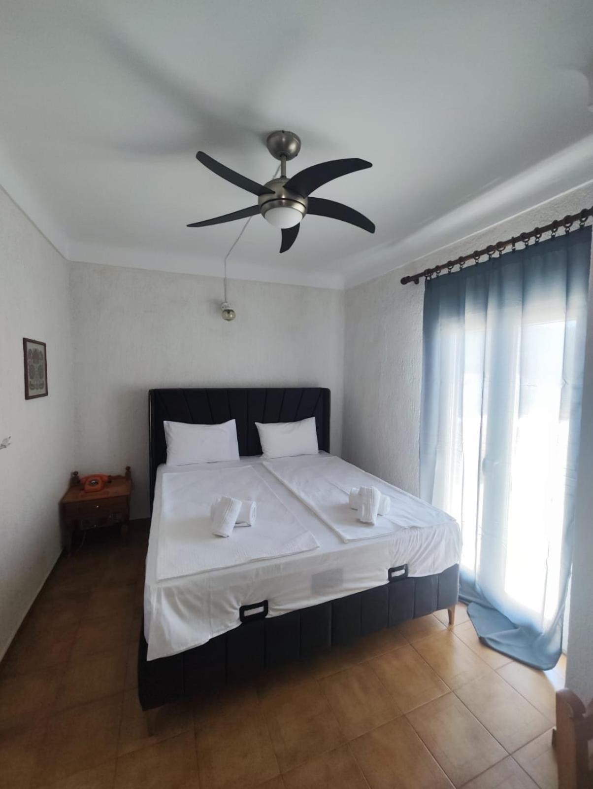Ireon Hotel Samos Town