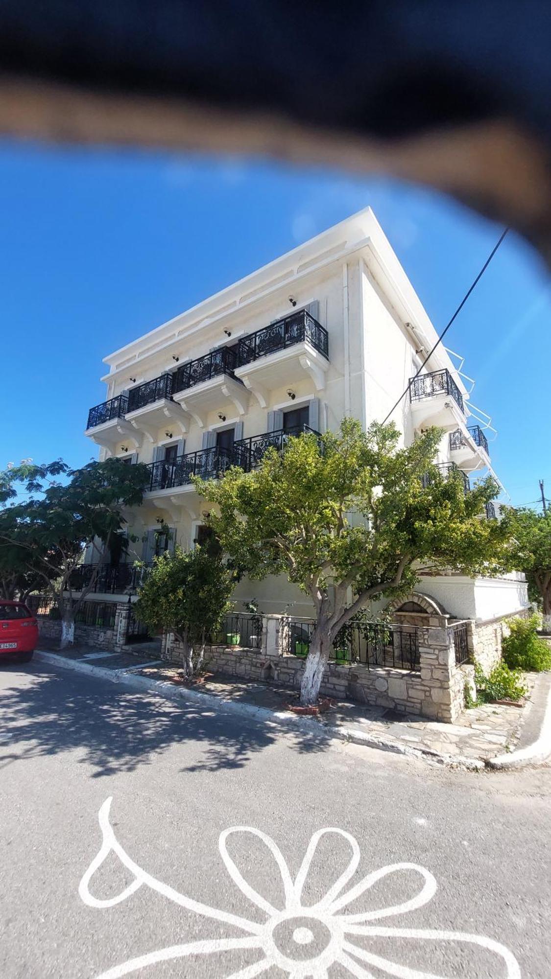 Hotel Ireon 3*